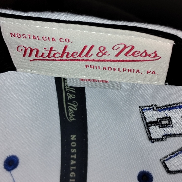 HBCU Hampton University Mitchell &Ness snapback cap - Picture 7 of 8